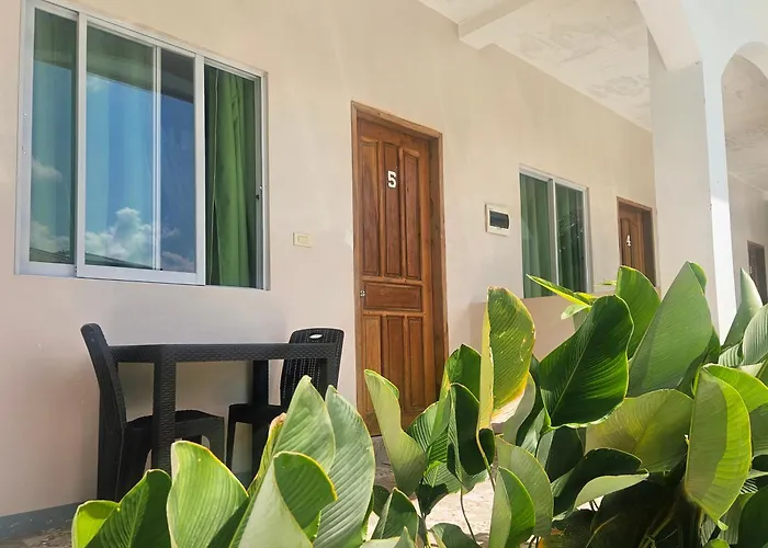 Mangoverde Hostel Moalboal